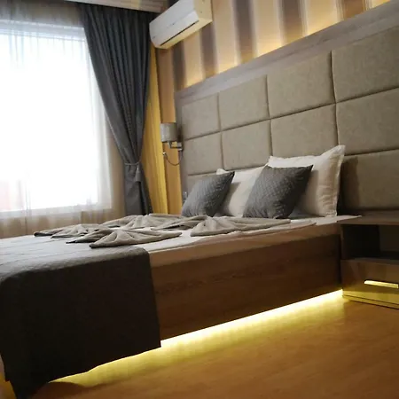 Apartmanhotel Niki Beach *